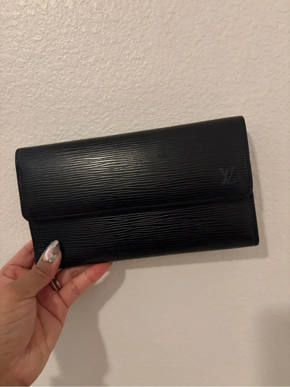 Louis Vuitton Black Epi Leather Sarah Wallet